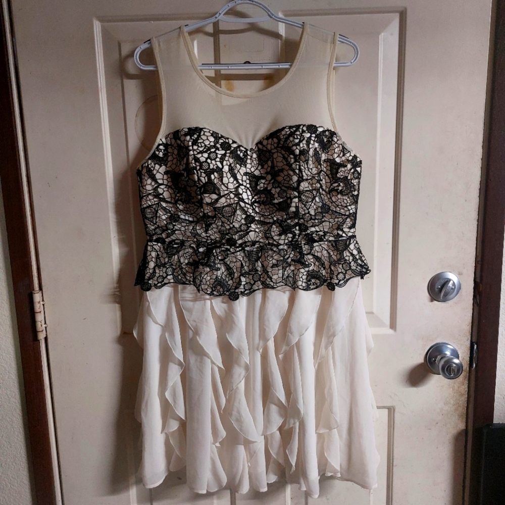 💋 Harry Potter semi formal black and cream dress
